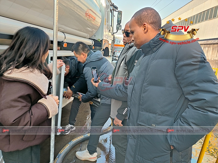 Clients Have a Inspection for Fuel Tanker in SPV Factory-II